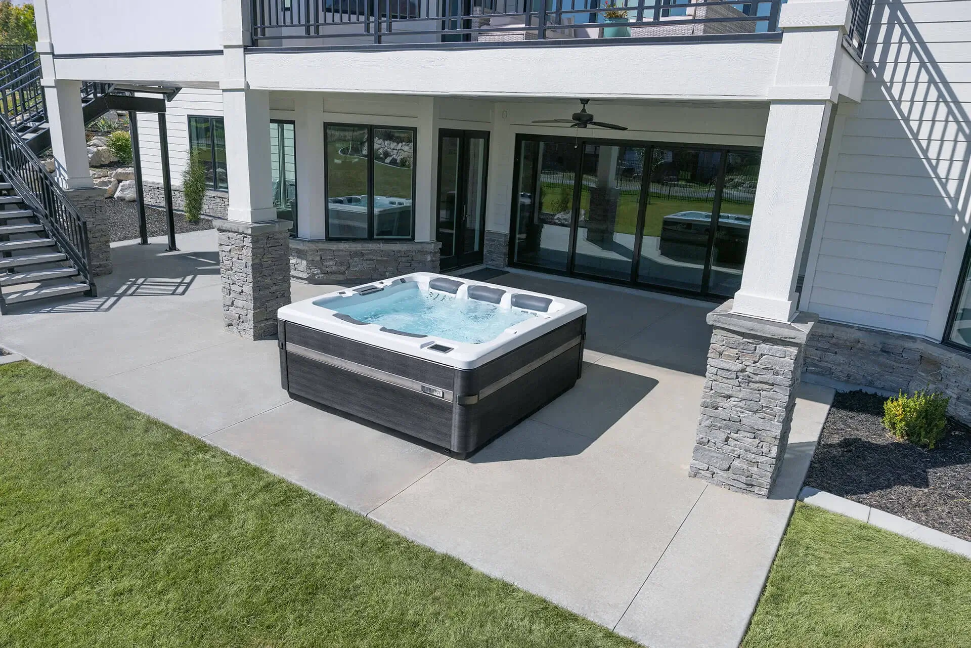 a series lifestyle 03 bullfrog spas
