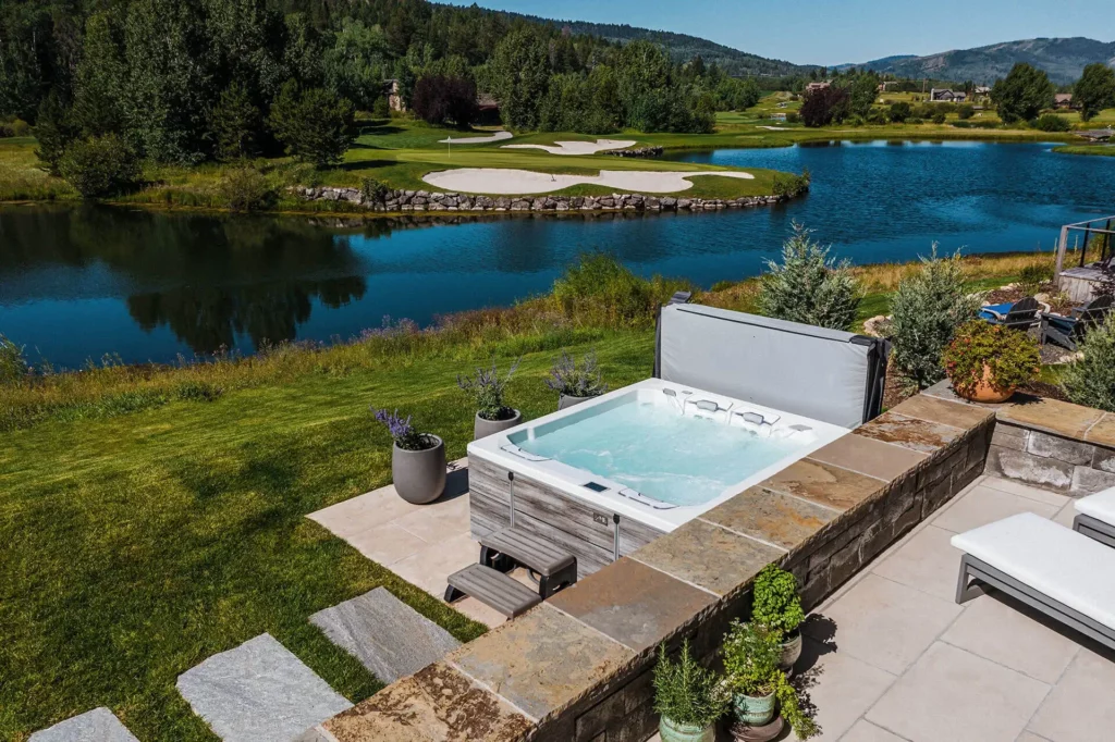 m series lifestyle 09 bullfrog spas