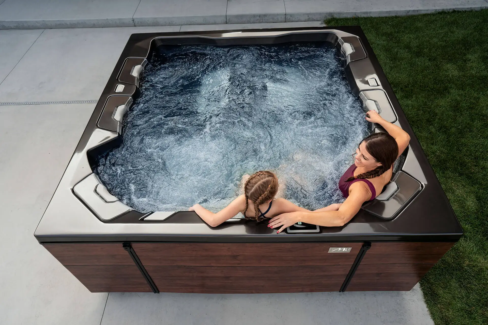 m series lifestyle 30 bullfrog spas